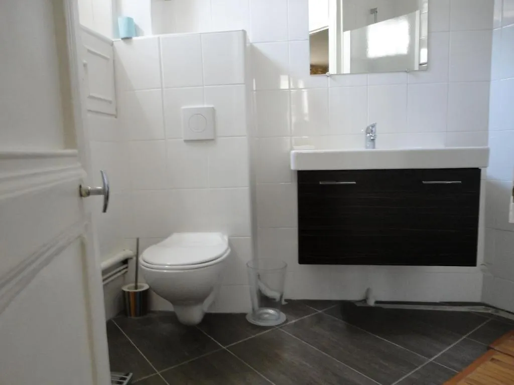 Into - Pont Neuf Apartment *